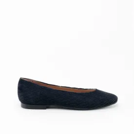 Papanatas Black Corduroy Pointed Flat