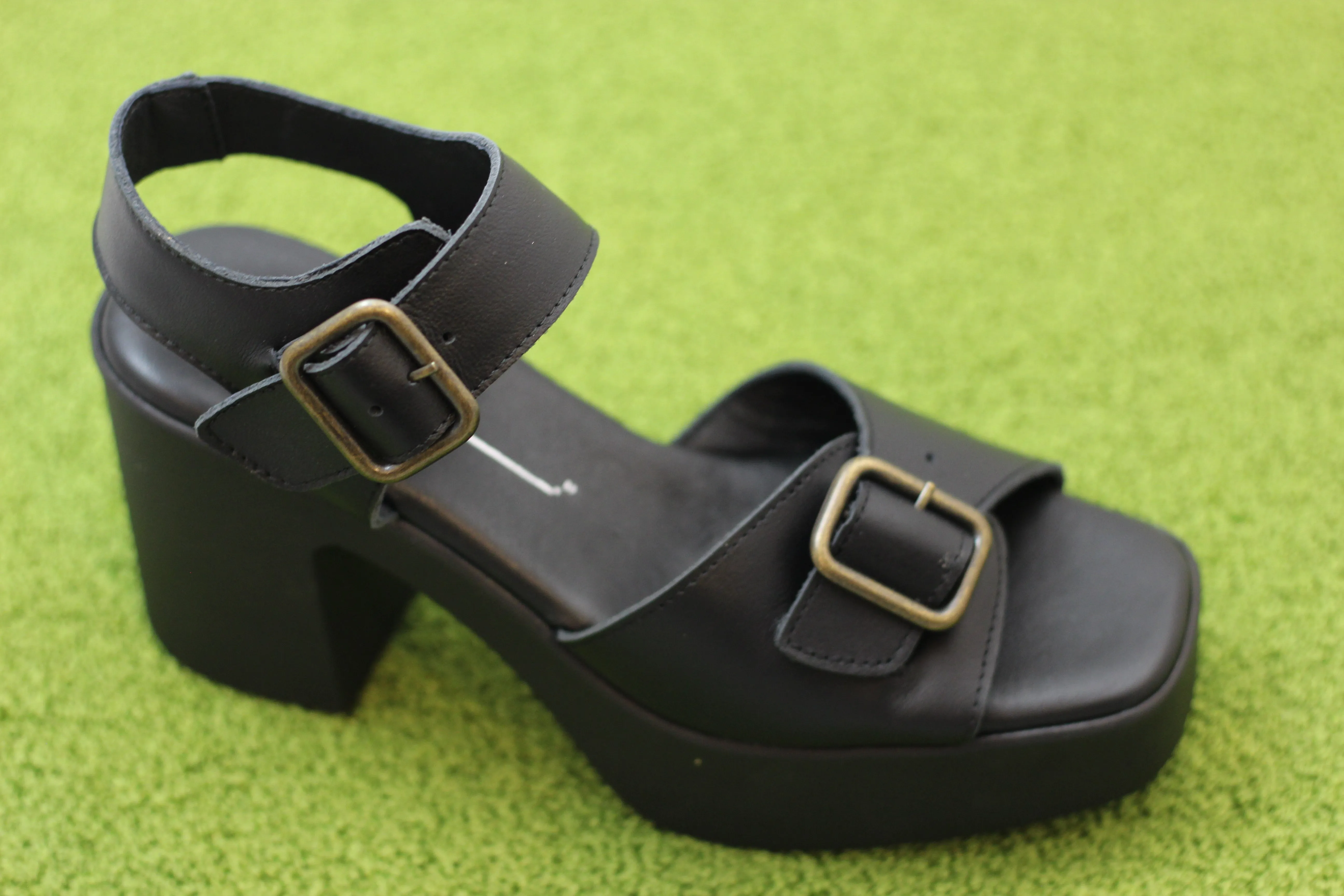 Women's Margo Sandal - Black Leather